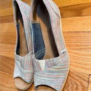 TOMS Multicolor Woven Espadrille Wedge Slip-On | size 7.5